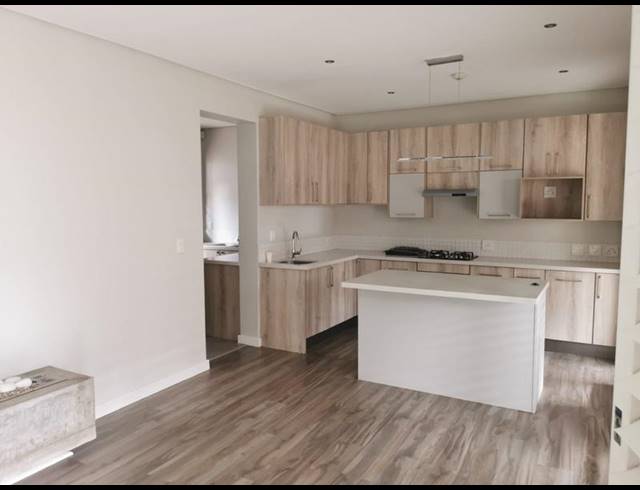 3 BEDROOM PROPERTY TO RENT IN MENLO PARK